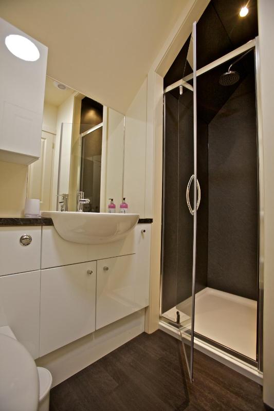 Deluxe Double Room with Sea View image 2