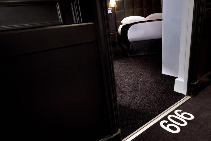 First Hotel Paris Tour Eiffel - image 6