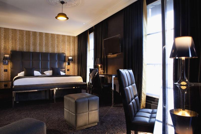 First Hotel Paris Tour Eiffel - image 13