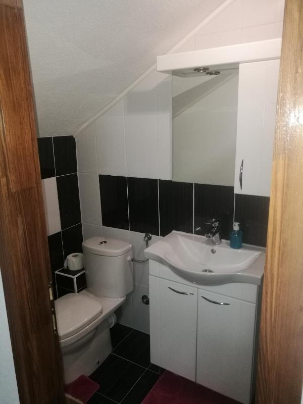 Single Room image 4