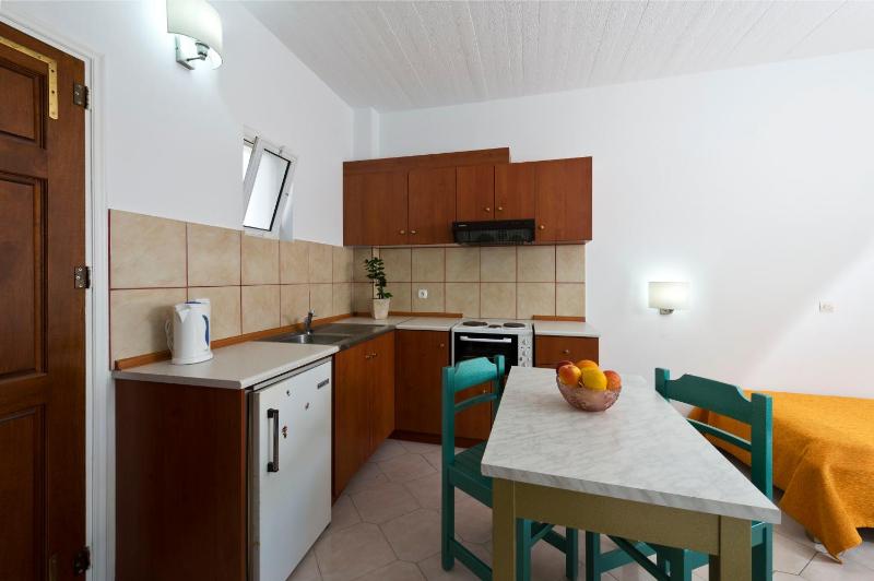 Trianta Hotel Apartments - image 2