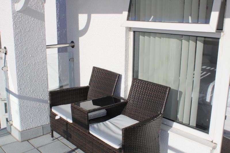 Deluxe Suite with Sea View image 2