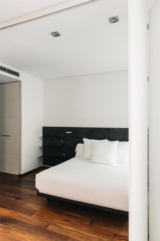 Superior Apartment with Pedrera View image 4