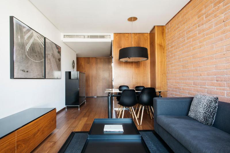 Deluxe Apartment with view image 4