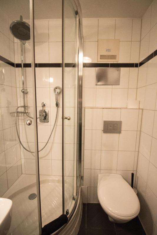 Single Room image 2