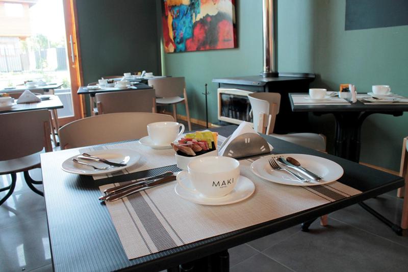 Maki Hotel - image 17