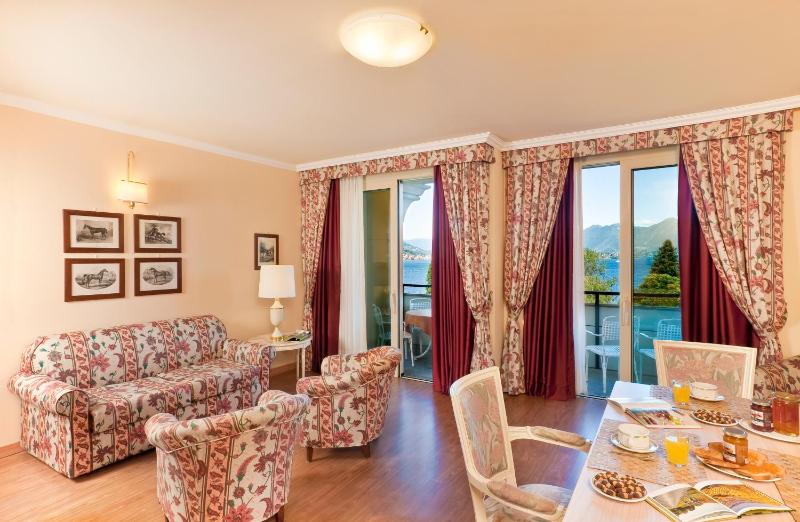 Three-Bedroom Apartment with Lake View image 1