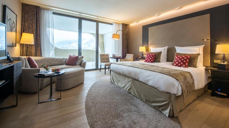 King Room with Balcony image 3