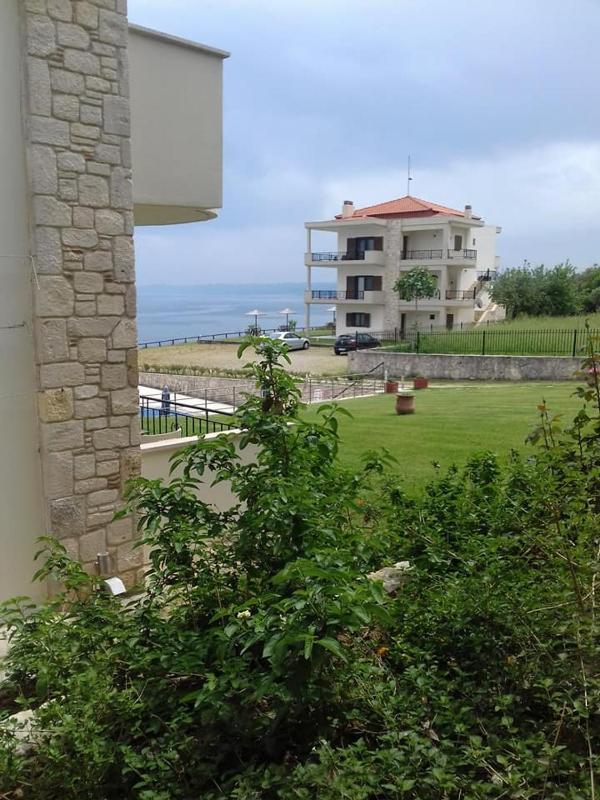 Studio with Garden View image 4