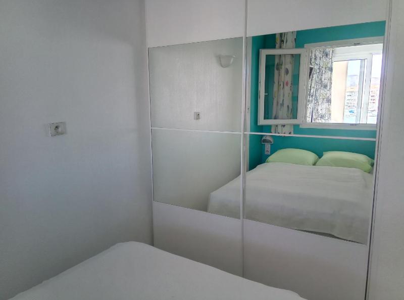 Studio Apartment with Sea View image 2