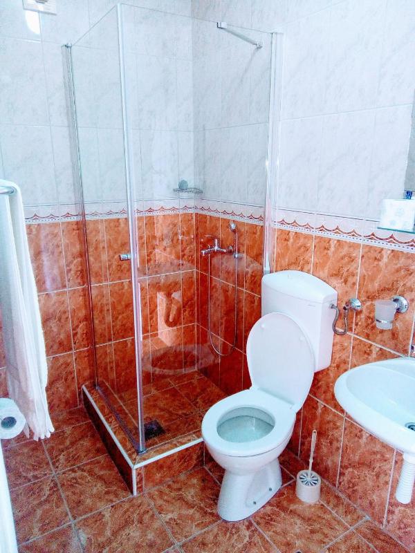Standard Apartment image 3