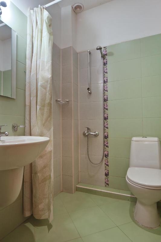 Double Room image 4