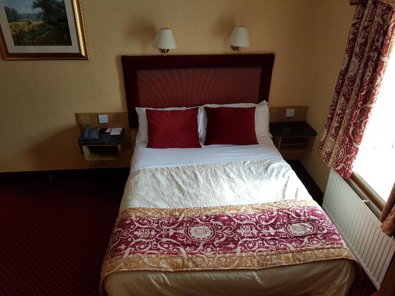 Double Room image 4
