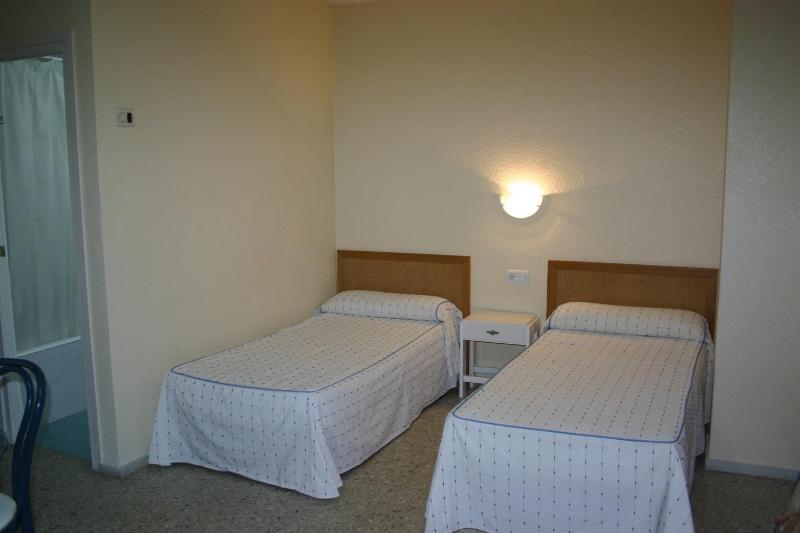 Apartamentos Astoria - Benidorm - image 13