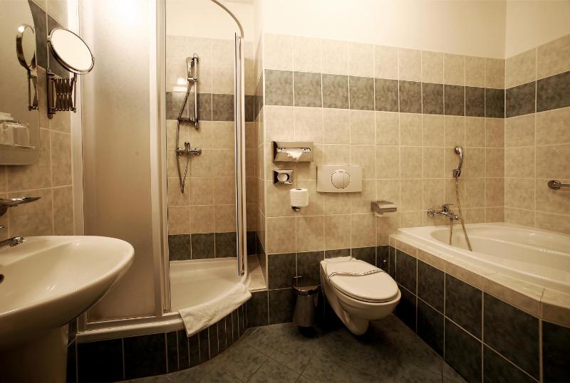 Suite image 4