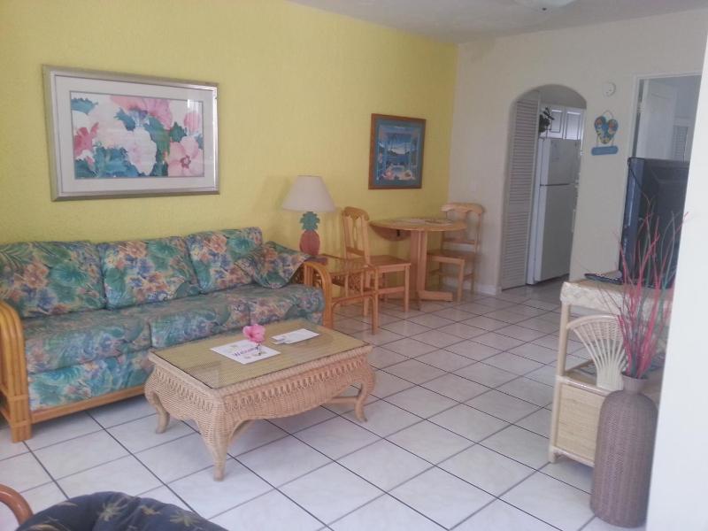 Atlantic Sands Beach Suites - image 45