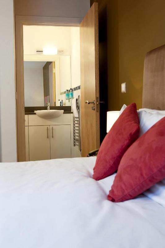 The Spires Serviced Apartments Birmingham - image 23
