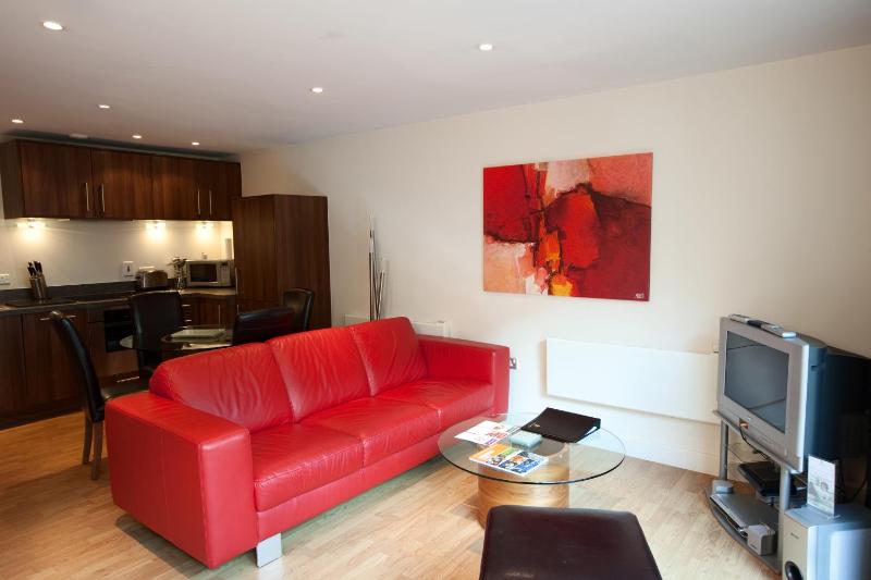 The Spires Serviced Apartments Birmingham - image 12