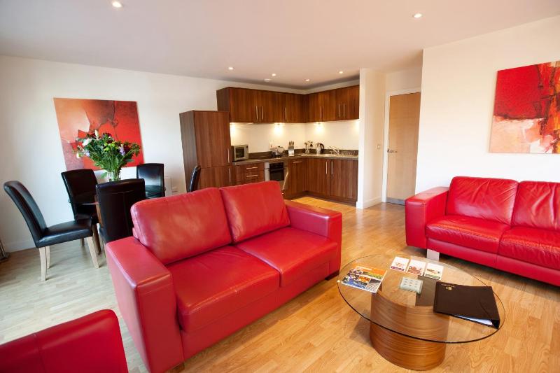 The Spires Serviced Apartments Birmingham - image 11