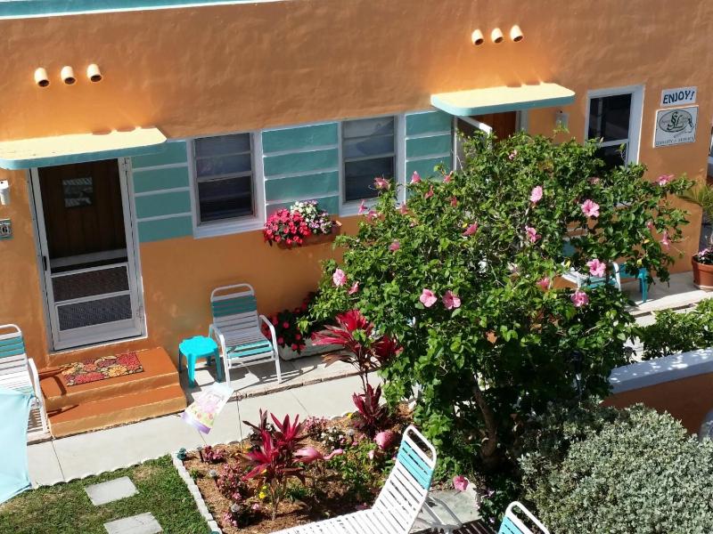 Atlantic Sands Beach Suites - image 28