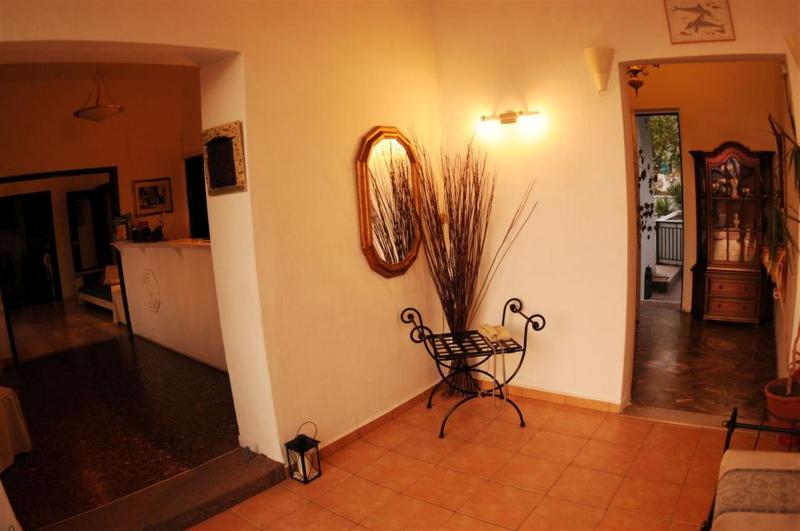 Akrotiri Hotel - image 49