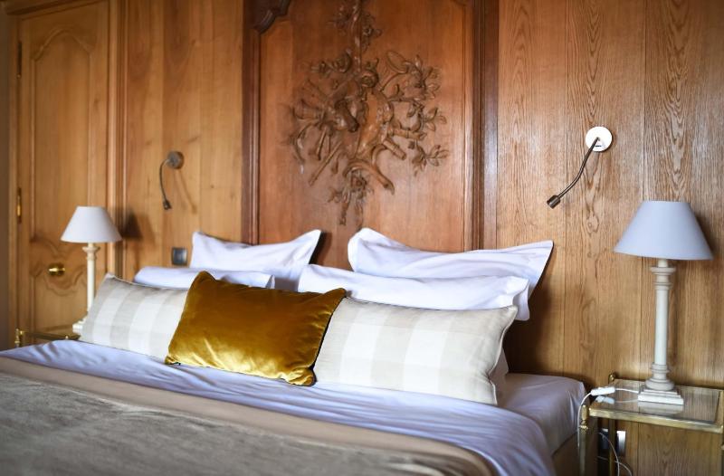 Superior King Room image 4