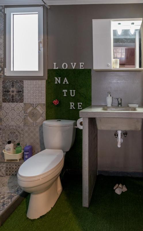 Studio with Spa Bath image 2