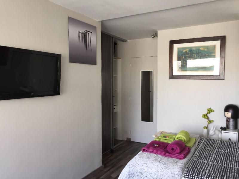 1 Chambre 1 P'tit dèj' 1 Sourire - image 8