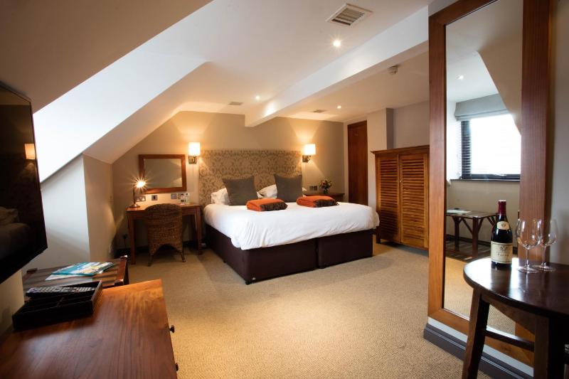 Superior Double Room image 4