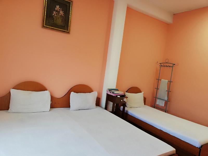 Sunshine Hotel - image 36