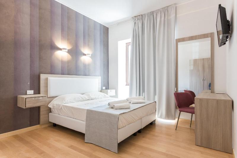 Superior Quadruple Room image 2
