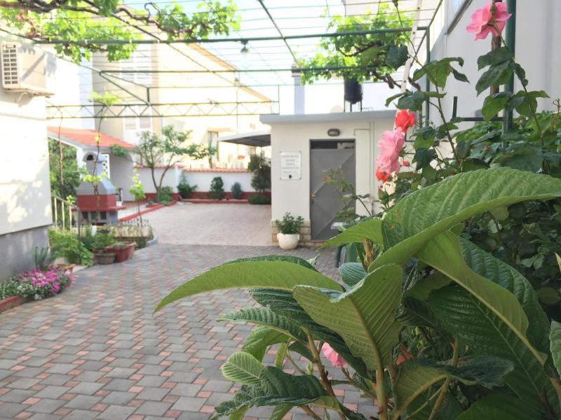 Apartment - Ground Floor image 4