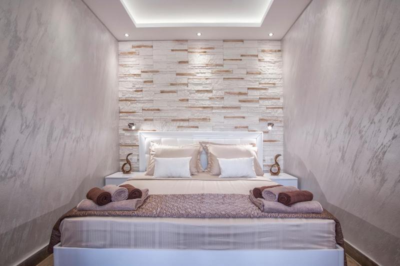 Luxury Boutique Studio Apartments - image 7