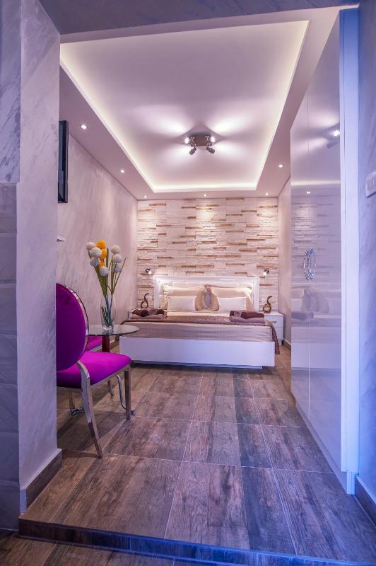 Luxury Boutique Studio Apartments - image 3