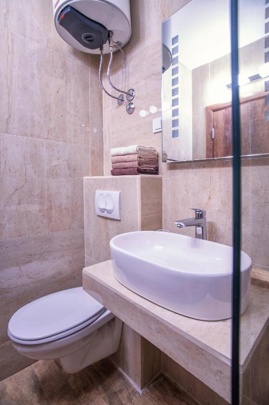 Luxury Boutique Studio Apartments - image 4