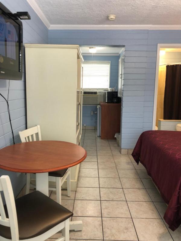 Deluxe Room image 2