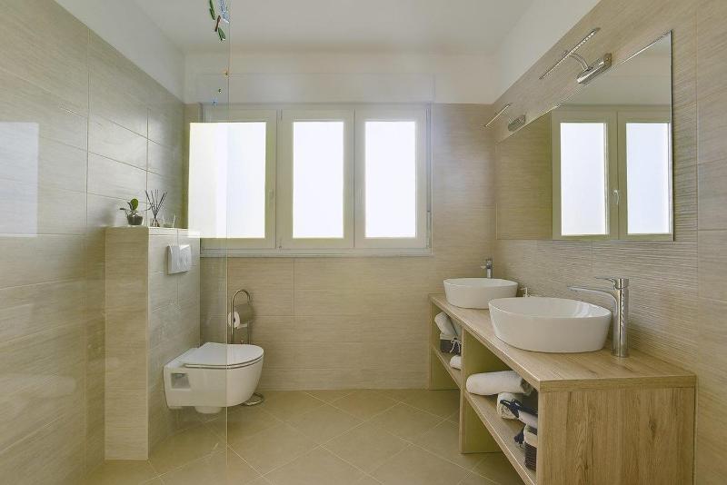 Three-Bedroom Holiday Home  image 1