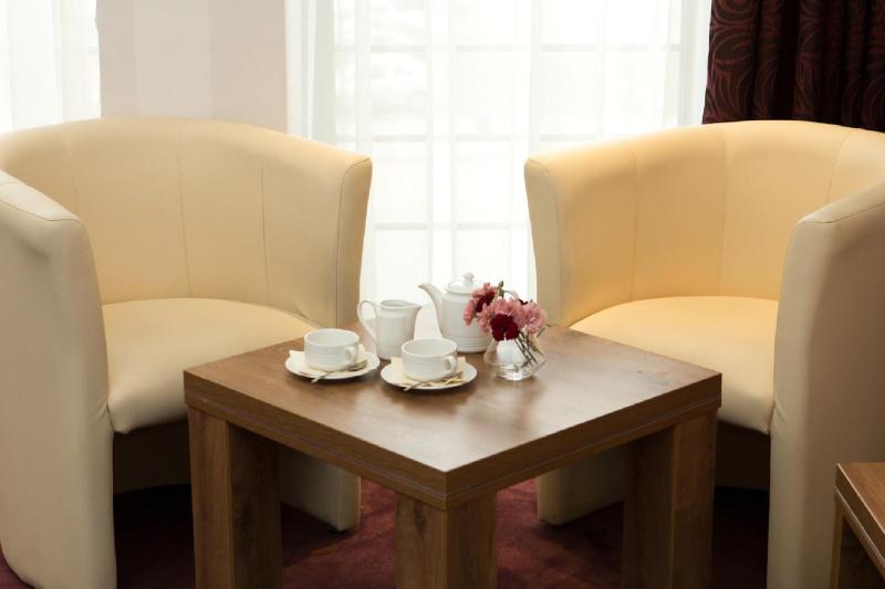 Single Room image 3