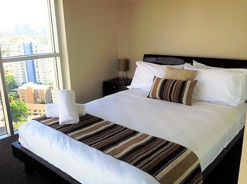 The Towers Of Chevron Renaissance - Holidays Gold Coast - image 4