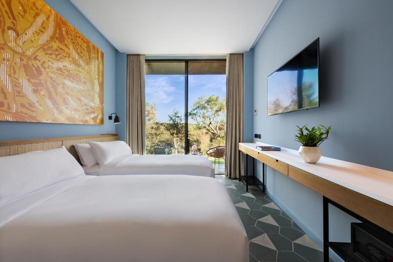 Deluxe Twin Room or Double Room with terrace image 1