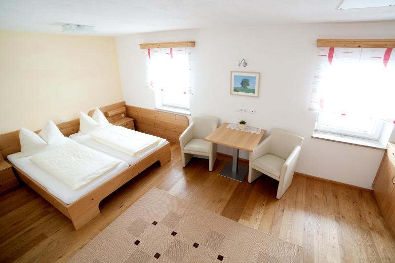 Double Room image 1