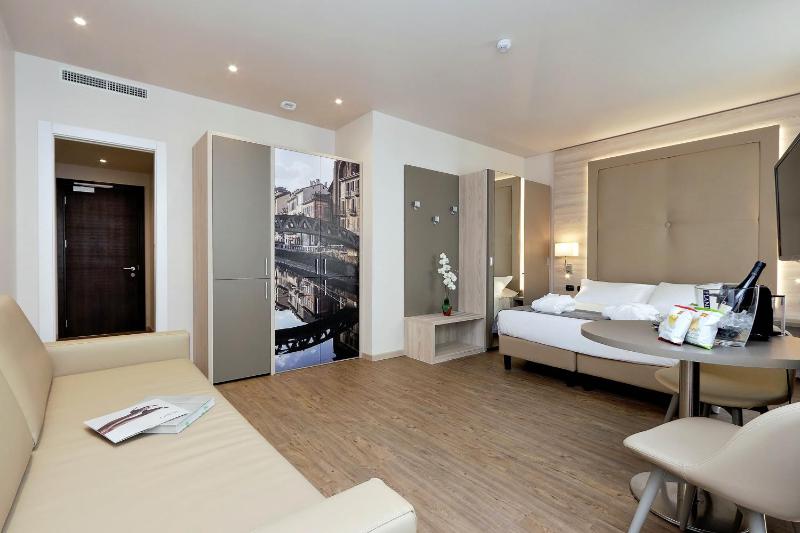 Premium Triple Room image 1