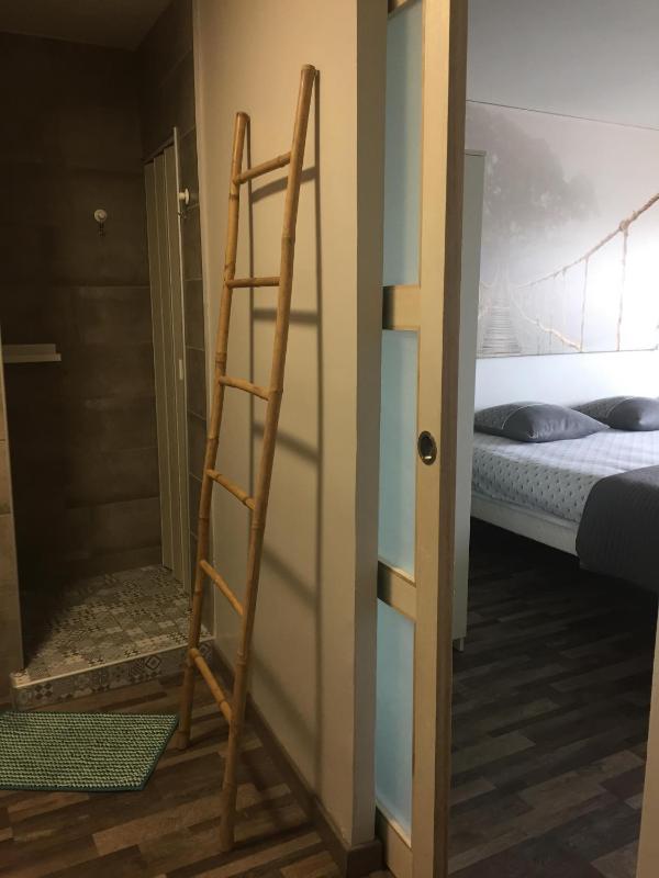 1 Chambre 1 P'tit dèj' 1 Sourire - image 30