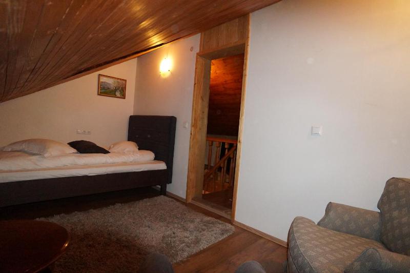 Small Double Room image 3