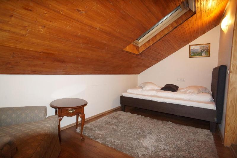 Small Double Room image 2