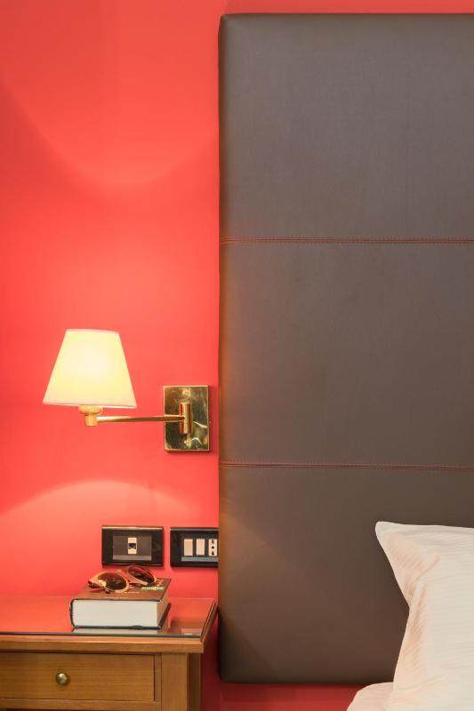 Single Room image 4