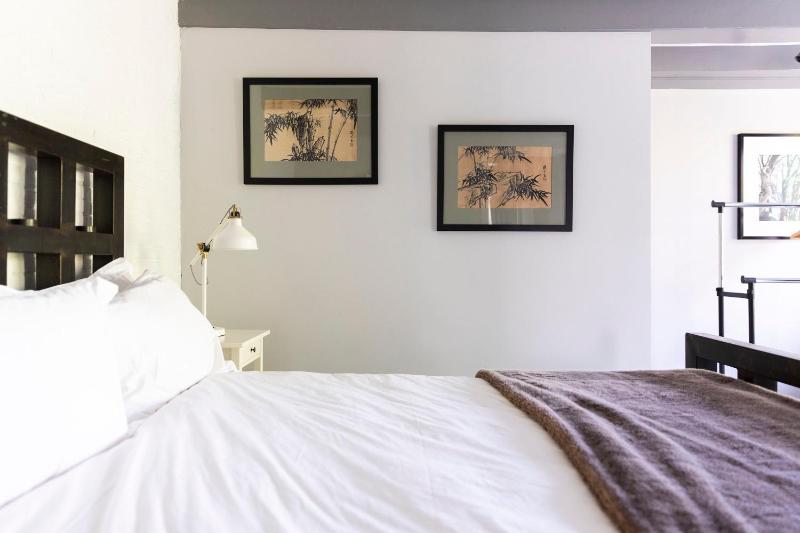 Former Rembrandt workshop two bedroom B&B - image 15