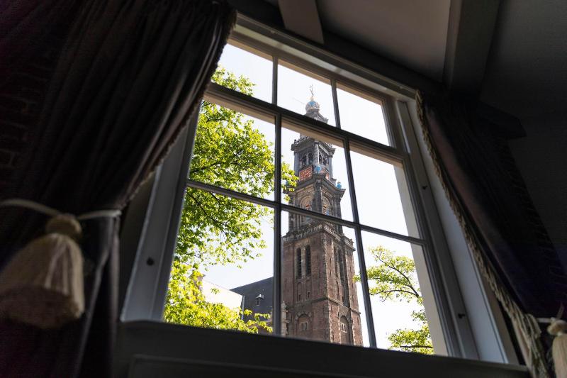 Former Rembrandt workshop two bedroom B&B - image 12