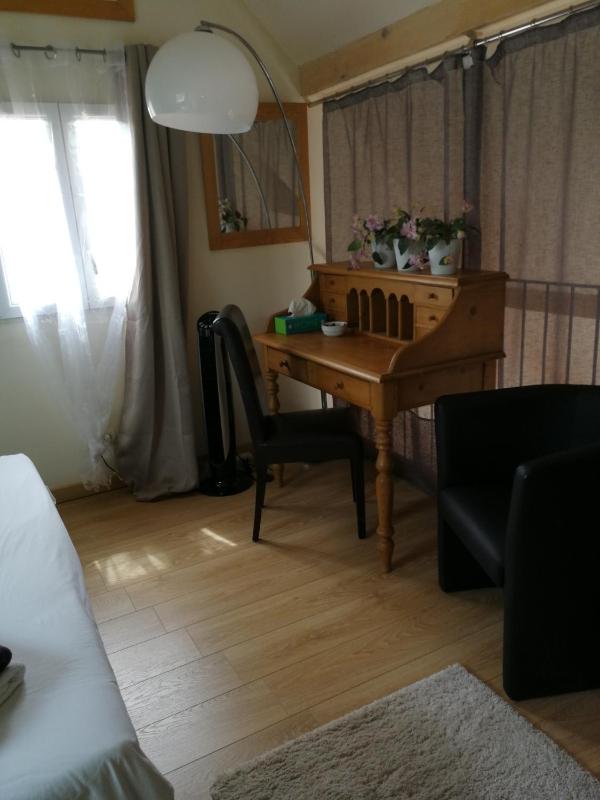 King Room image 4