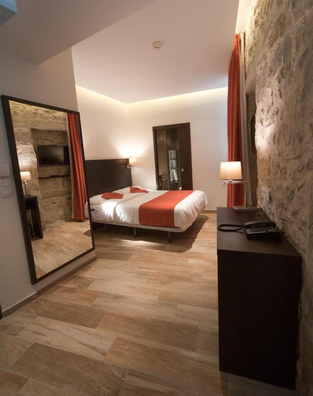 Superior Double Room image 1